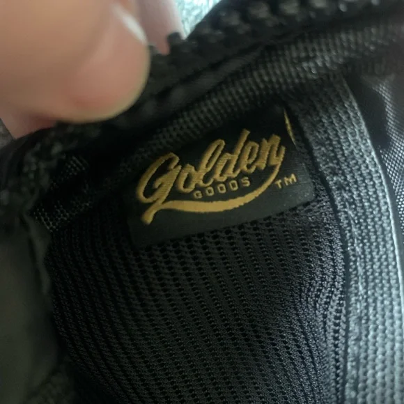 BottleRock Festival Fanny Pack Sling Crossbody Bag Poppy Honey Bear Guitar Wine - Picture 8 of 8